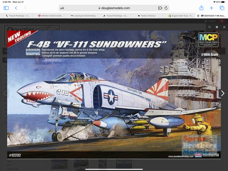 1:48 Academy F-4B Phantom II VF-111 Sundowners